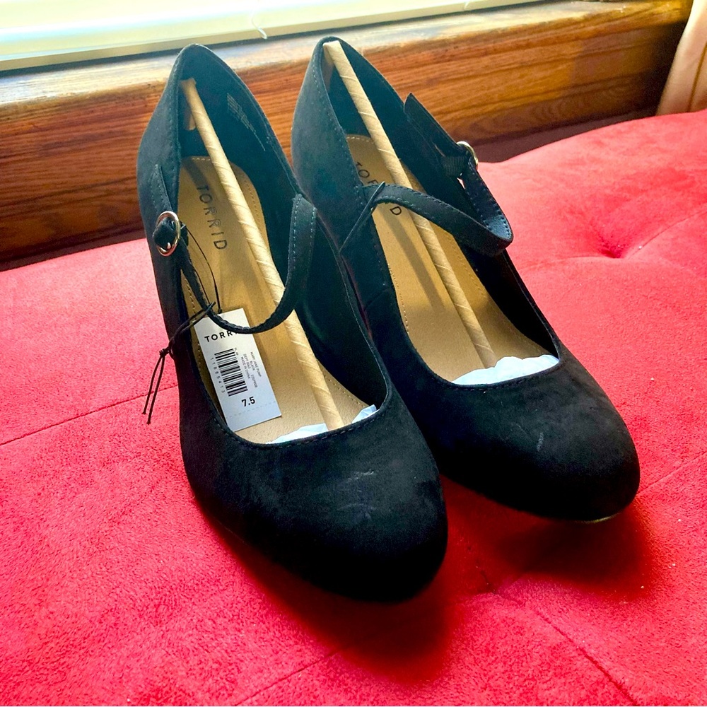 Torrid Black Mary Jane Pump (WW), size 7.5 BRAND NEW with tags